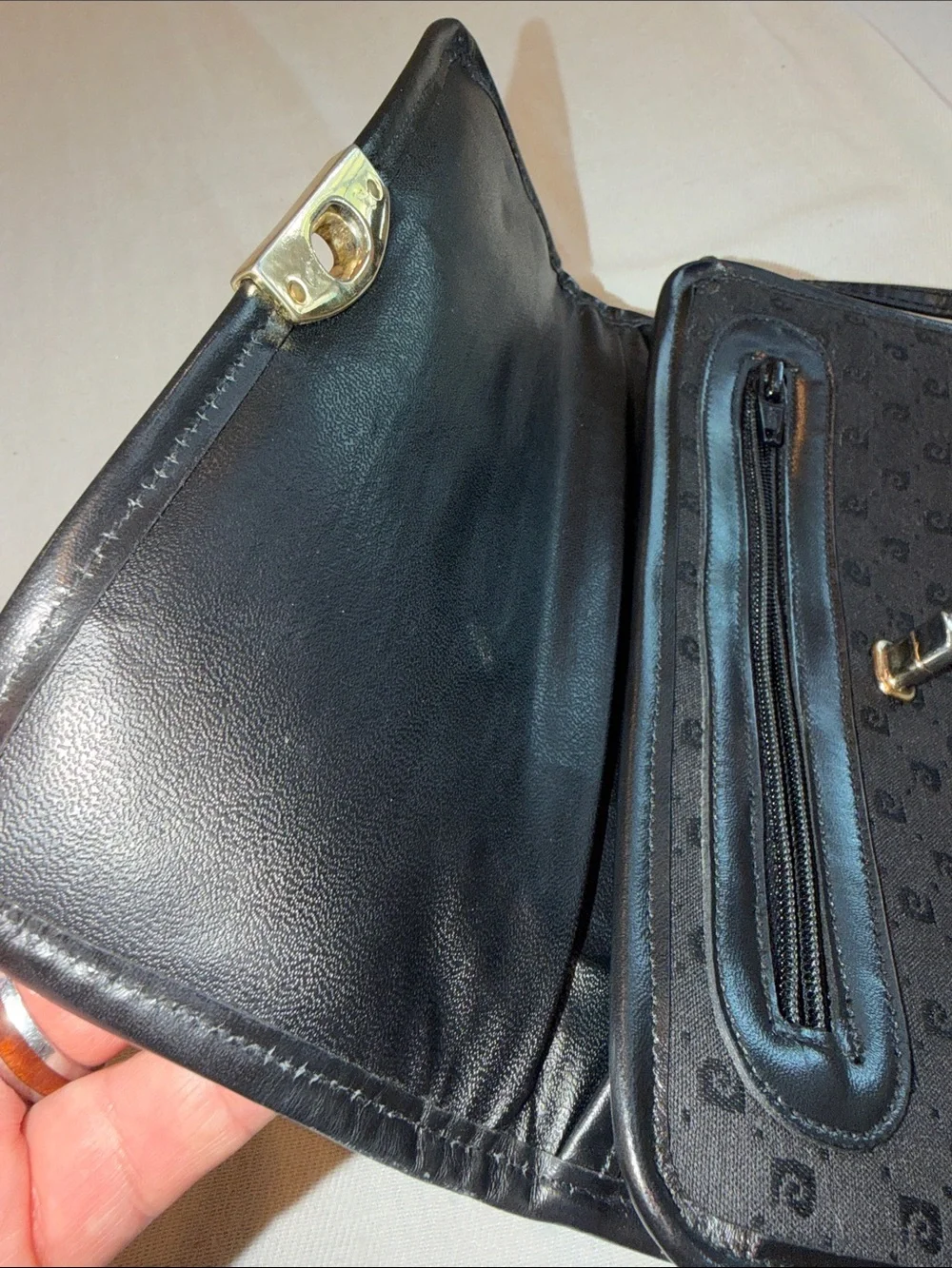 1508102 Vintage 1960s Pierre Cardin Crossbody purse